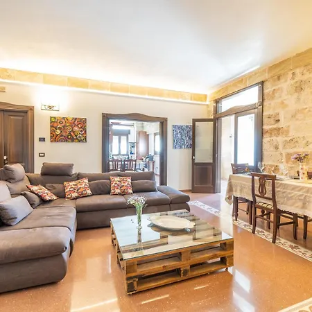 Palazzo Lily Racale